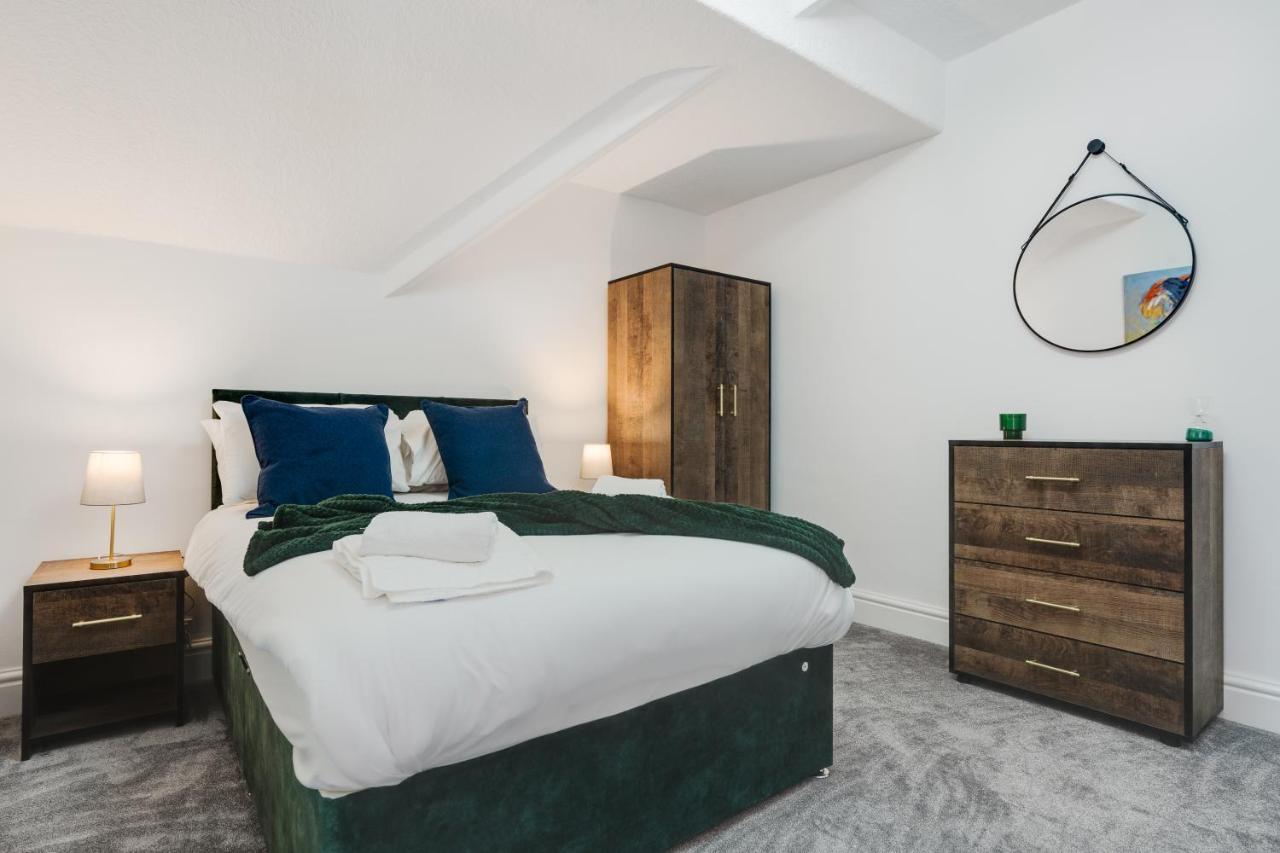 St David'S - Stylish 2 Bed Apartment, Free Parking, Close To Beach Литам-Сент-Эннс Экстерьер фото
